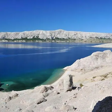 4 Adriatic Pag פג