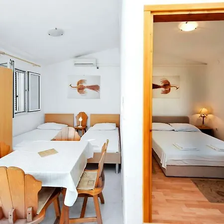 4 Adriatic Pag Apartamento